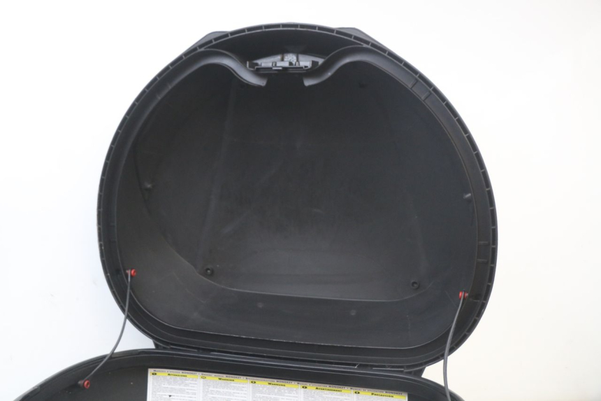 photo de TOP CASE KYMCO SUPER 8 125 (2008 - 2015) - Gros plan technique