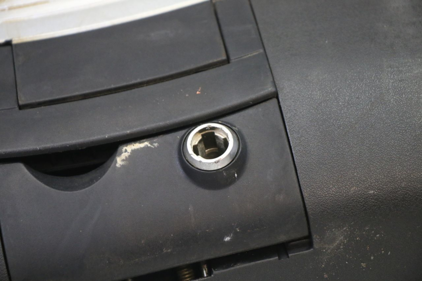 photo de TOP CASE PIAGGIO SUPER LX 125 (2000 - 2003) - Focus structure