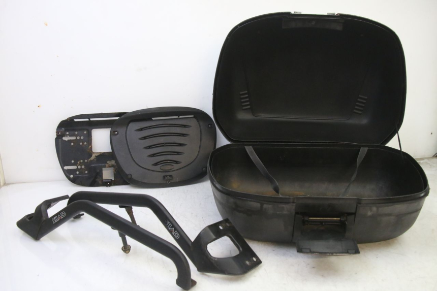 photo de TOP CASE PIAGGIO SUPER LX 125 (2000 - 2003) - État de surface