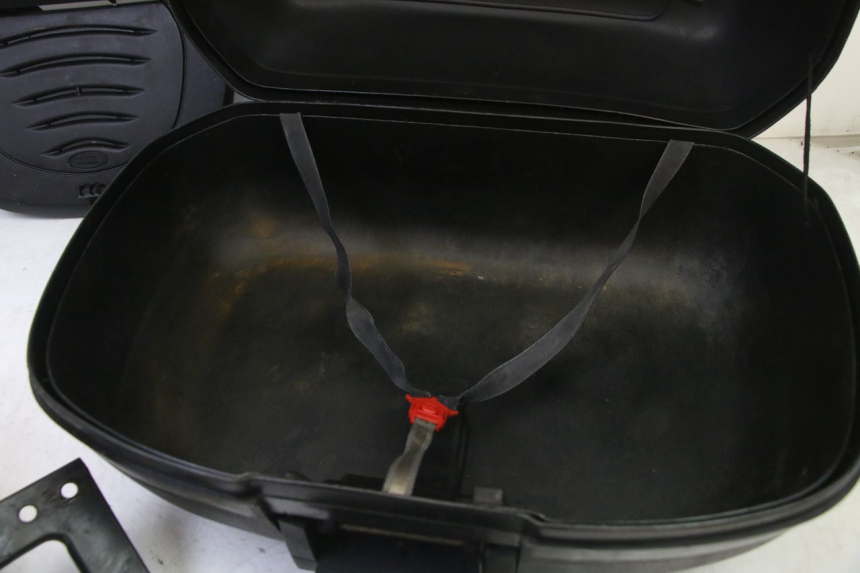 photo de TOP CASE PIAGGIO SUPER LX 125 (2000 - 2003) - Pièce contrôlée