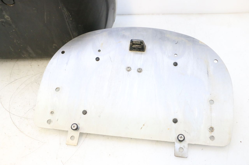 photo de TOP CASE BOOM TRIKE FUN 500 (2004 - 2010) - Détail de la pièce