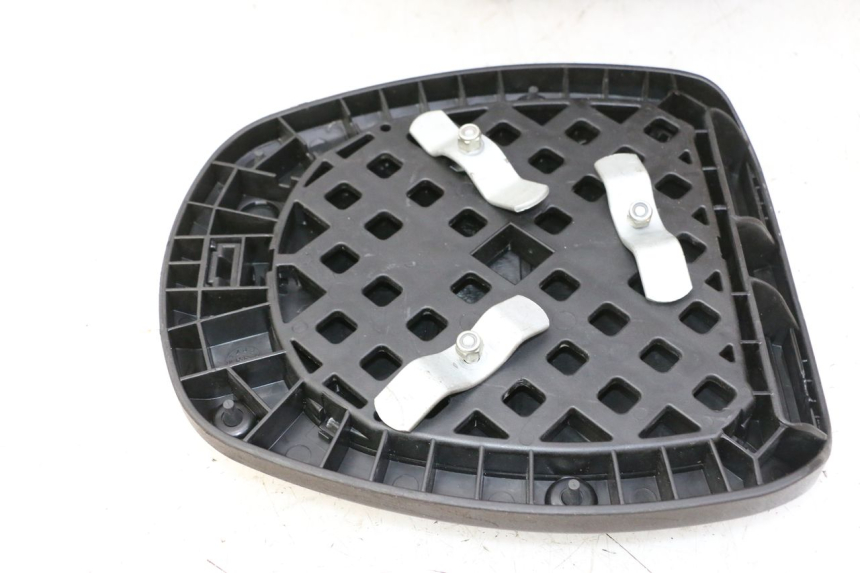 photo de TOP CASE PEUGEOT V-CLIC VCLIC 50 (2007 - 2013) - Détails caractéristiques