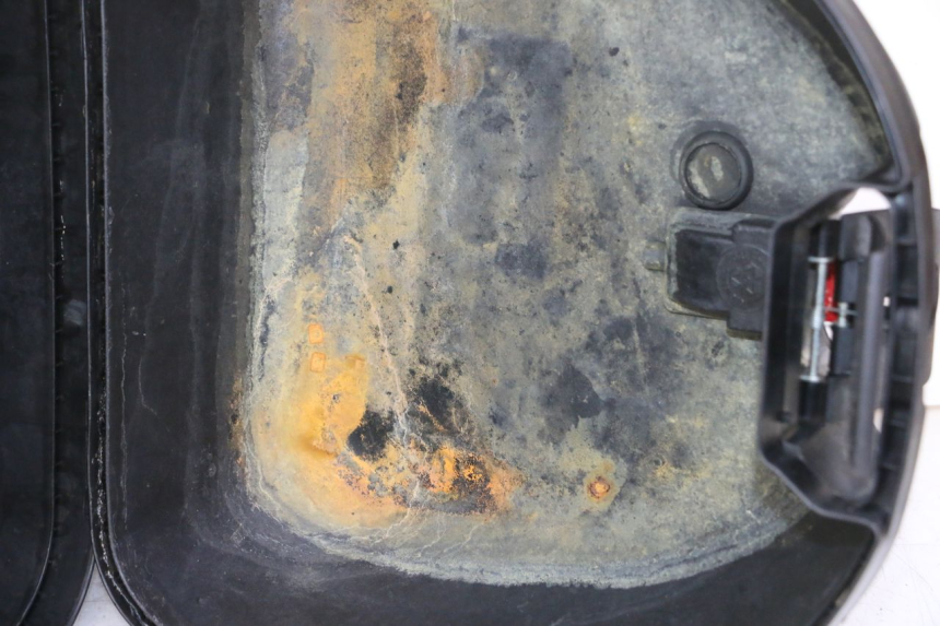 photo de TOP CASE PEUGEOT V-CLIC VCLIC 50 (2007 - 2013) - Zoom état d’usage