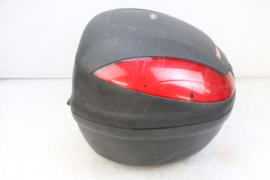 photo de TOP CASE YAMAHA XMAX X-MAX 125 (2006 - 2009) - Inspection visuelle