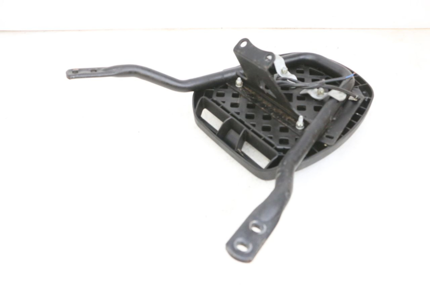 photo de TOP CASE YAMAHA XMAX X-MAX 125 (2006 - 2009) - Autre angle de vue