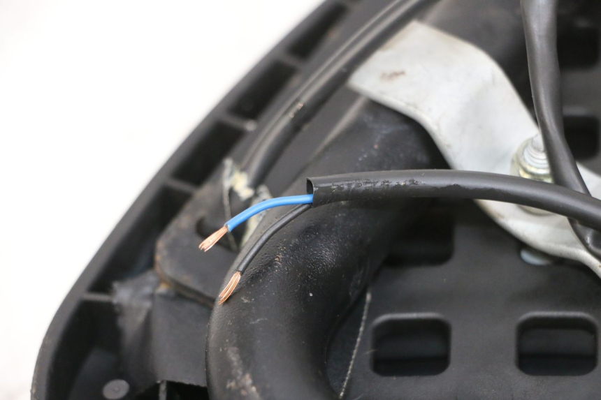 photo de TOP CASE YAMAHA XMAX X-MAX 125 (2006 - 2009) - Vue d’ensemble