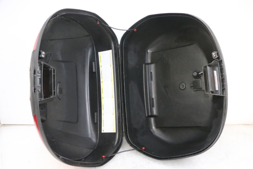 photo de TOP CASE YAMAHA XMAX X-MAX 125 (2006 - 2009) - Marquages et références