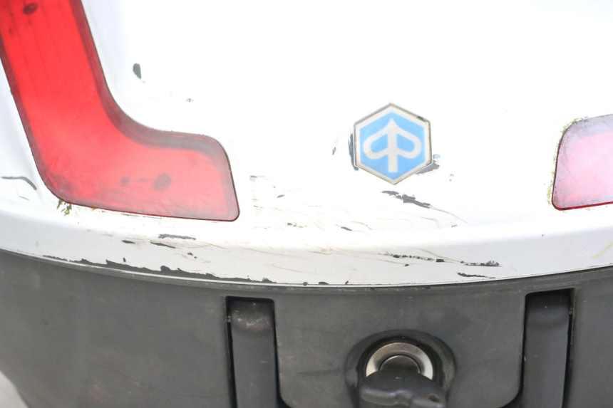 photo de Top case PIAGGIO X8 125 (2004 - 2007) - Photo complémentaire