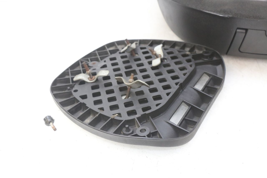 photo de TOP CASE YAMASAKI YM T 125 (2015 - 2020) - État de surface