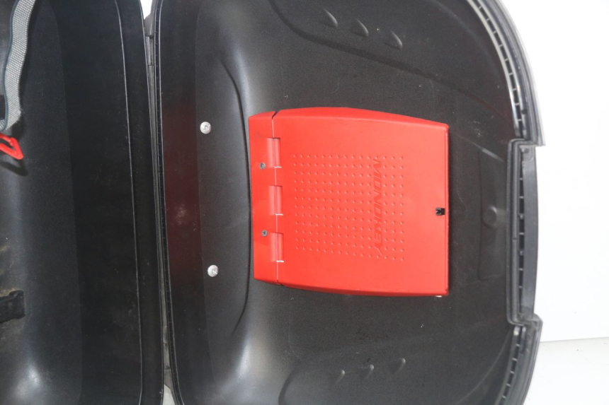 photo de TOP CASE KAWASAKI ZR7 ZR-7 S 750 (1999 - 2004) - Inspection visuelle