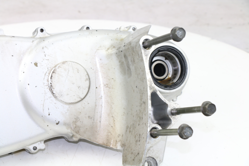 photo de TRANSMISSION ROUE  YAMAHA XP T-MAX 500 (2000 - 2003) - Points de fixation