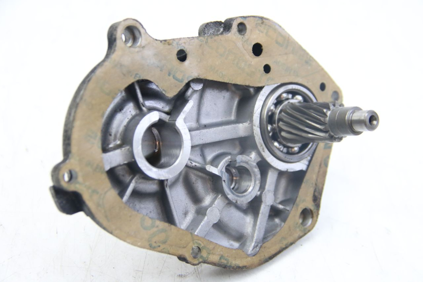 photo de TRANSMISSION ROUE MBK BOOSTER SPIRIT 50 (1999 - 2003) - Gros plan technique