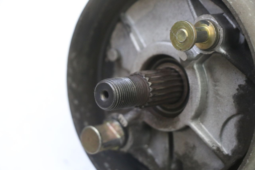 photo de TRANSMISSION ROUE  ORCAL CAVARO 4T 50 (2019 - 2023) - Gros plan technique