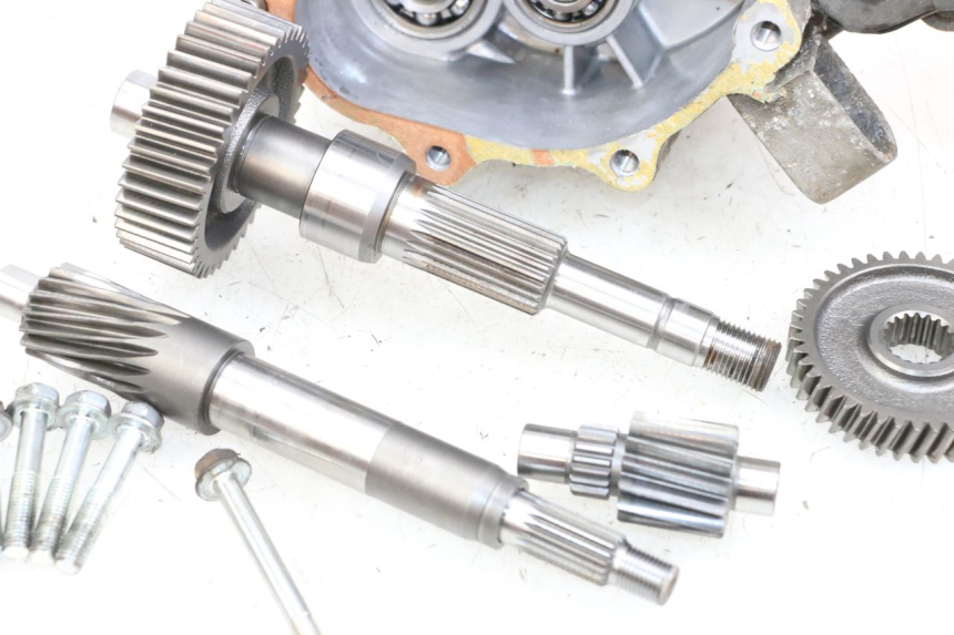 photo de TRANSMISSION ROUE  HONDA FES PANTHEON 2T 125 (1998 - 2002) - Détails caractéristiques