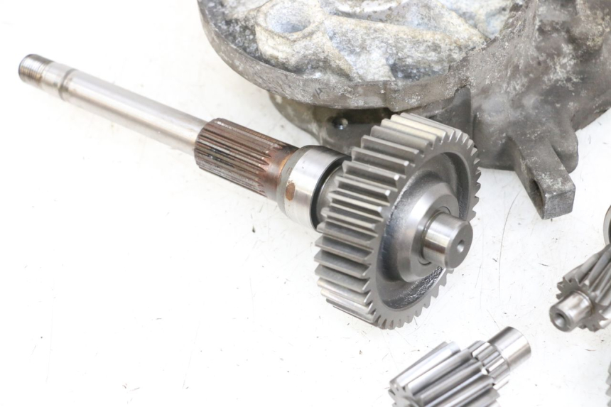 photo de TRANSMISSION ROUE HONDA FES S-WING SWING ABS 125 (2007 - 2015) - Vue d’ensemble