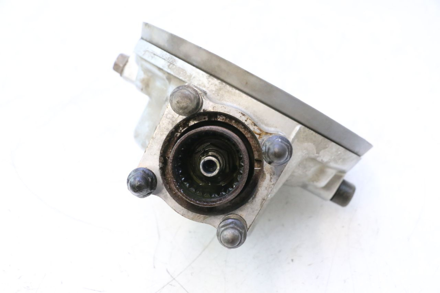 photo de TRANSMISSION ROUE  YAMAHA FJR 1300 (2001 - 2005) - Autre angle de vue