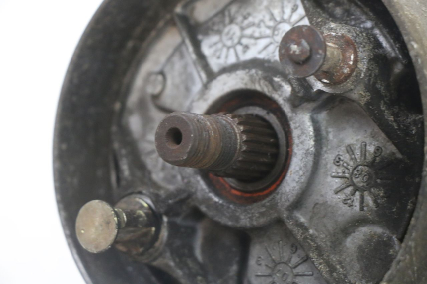 photo de TRANSMISSION ROUE KYMCO DINK 4T 50 (2007 - 2018) - Points de fixation