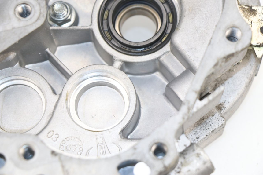 photo de TRANSMISSION ROUE  SAMPO LY50QT-21 50 (2009 - 2014) - Détails caractéristiques