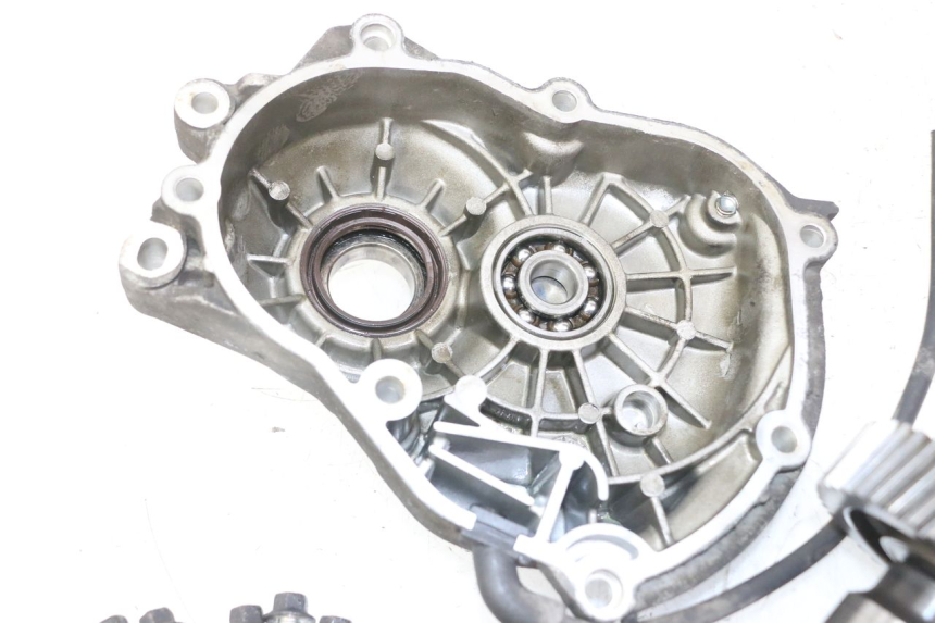 photo de TRANSMISSION ROUE  PIAGGIO MP3 LT 300 (2010 - 2016) - Détails caractéristiques