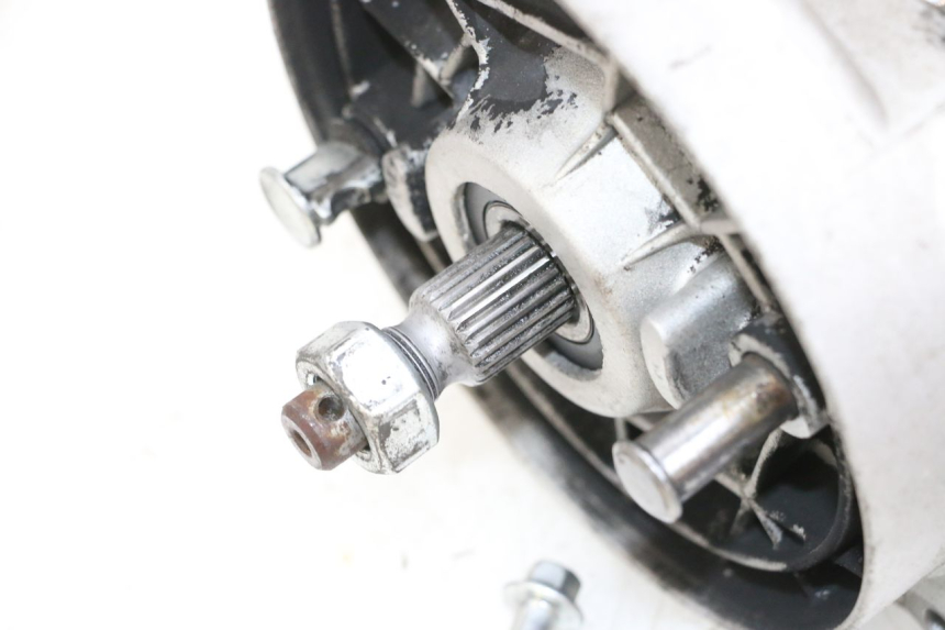 photo de TRANSMISSION ROUE  PIAGGIO NEW TYPHOON 50 (2018 - 2021) - Gros plan technique