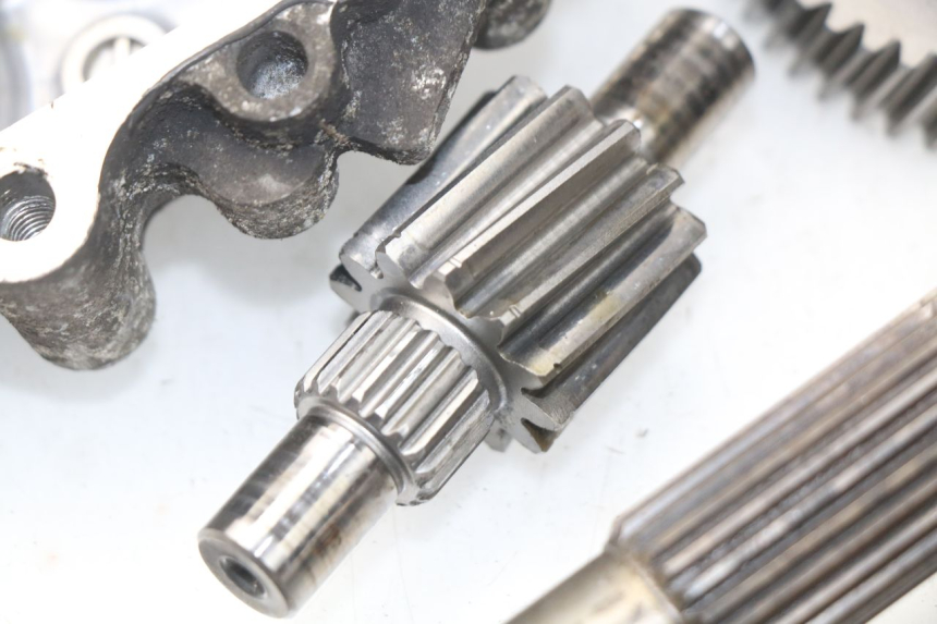 photo de TRANSMISSION ROUE  HONDA NSS EX FORZA 250 (2005 - 2013) - Détails caractéristiques