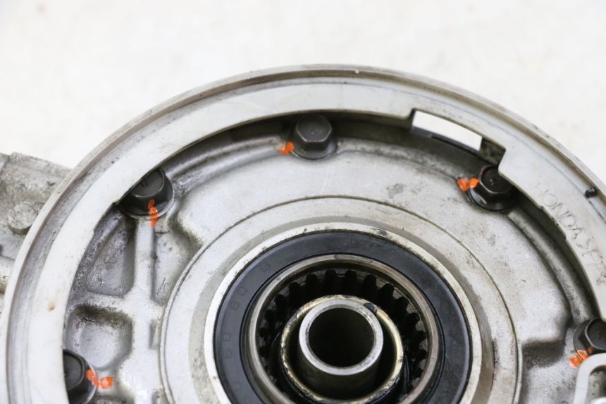 photo de TRANSMISSION ROUE  HONDA NTV DEAUVILLE 650 (2001 - 2006) - Détail de la pièce