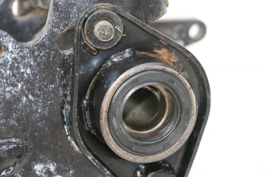 photo de TRANSMISSION ROUE  HYTRACK S 150 (2003 - 2011) - Points de fixation