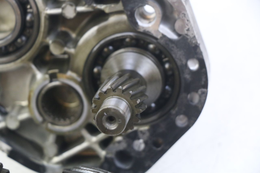 photo de TRANSMISSION ROUE PEUGEOT SATELIS COMPRESSOR K15 125 (2006 - 2009) - Vue rapprochée