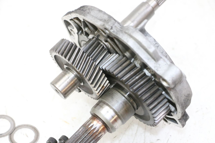 photo de TRANSMISSION ROUE  PEUGEOT SATELIS 125 (2013 - 2018) - Gros plan technique