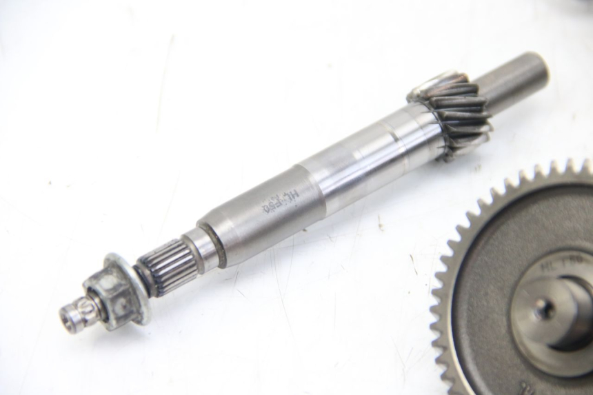 photo de TRANSMISSION ROUE APRILIA SCARABEO 4T 50 (2009 - 2017) - Détails caractéristiques