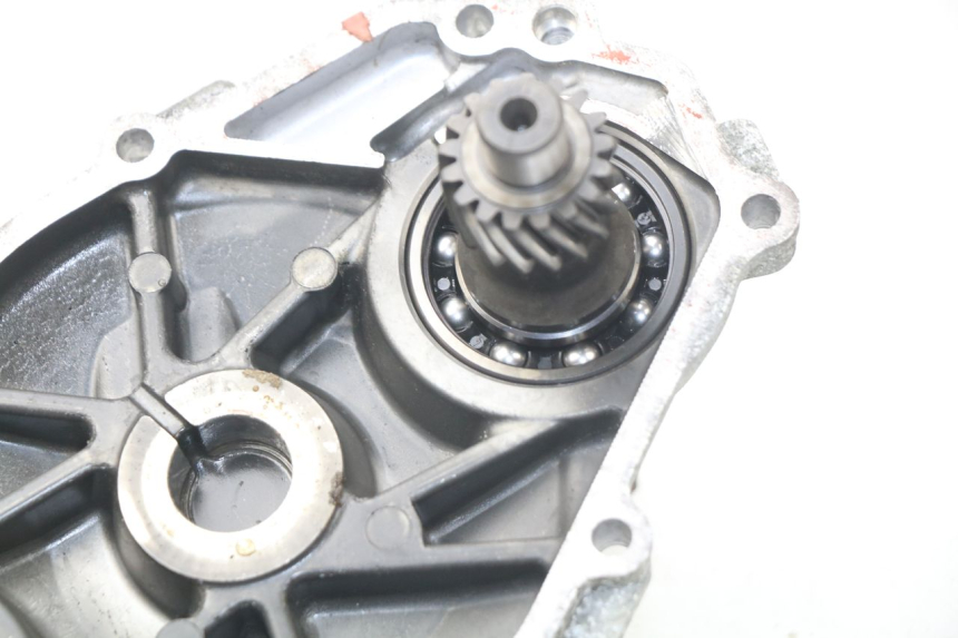 photo de TRANSMISSION ROUE  APRILIA SCARABEO GT 125 (1999 - 2007) - Autre angle de vue