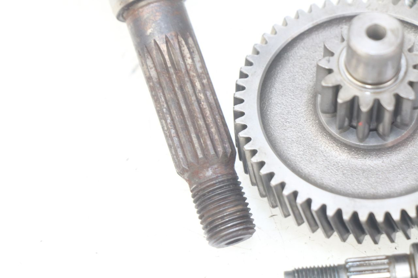 photo de TRANSMISSION ROUE YAMAHA SLIDER NAKED 50 (2004 - 2018) - Détails caractéristiques