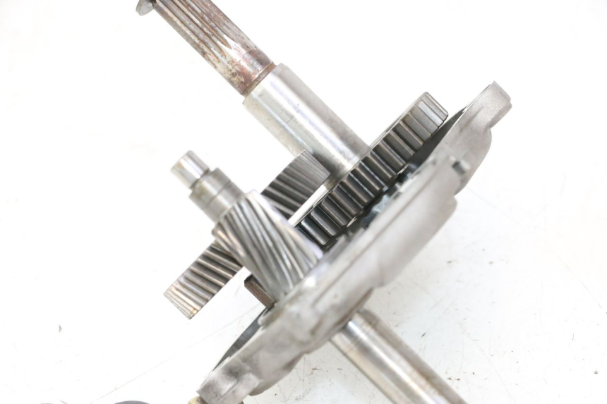 photo de TRANSMISSION ROUE  YAMAHA SLIDER 50 (1999 - 2004) - Gros plan technique