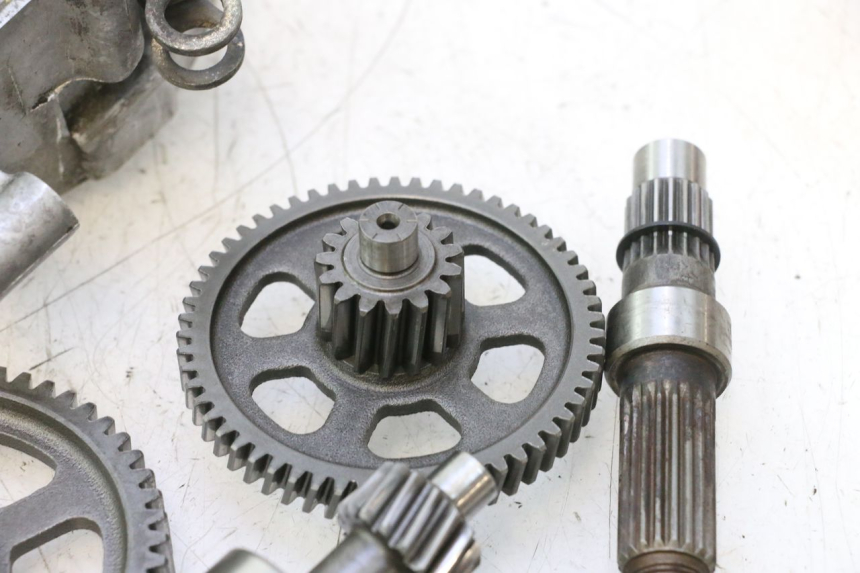 photo de TRANSMISSION ROUE  KYMCO SUPER 8 2T 50 (2007 - 2013) - Autre angle de vue