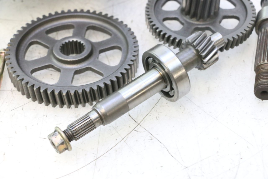 photo de TRANSMISSION ROUE  KYMCO SUPER 8 2T 50 (2007 - 2013) - Gros plan technique