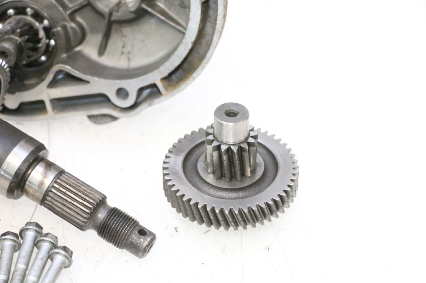 photo de TRANSMISSION ROUE  PIAGGIO TYPHOON 50 (2000 - 2009) - Vue rapprochée