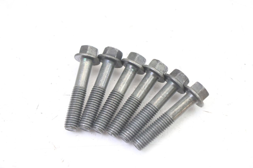 photo de TRANSMISSION ROUE YAMAHA XMAX X-MAX 125 (2006 - 2009) - Points de fixation