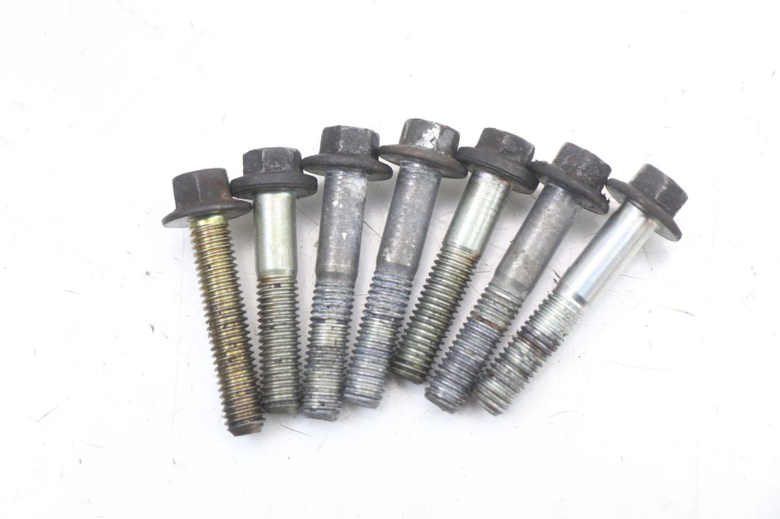 photo de TRANSMISSION ROUE  PIAGGIO X8 125 (2004 - 2007) - Vue rapprochée