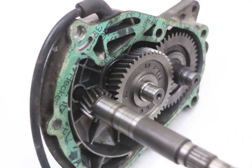 photo de TRANSMISSION ROUE  PIAGGIO X8 125 (2004 - 2007) - Gros plan technique