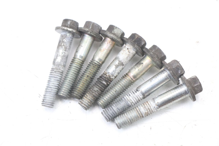 photo de TRANSMISSION ROUE  PIAGGIO X8 125 (2004 - 2007) - Zoom composants