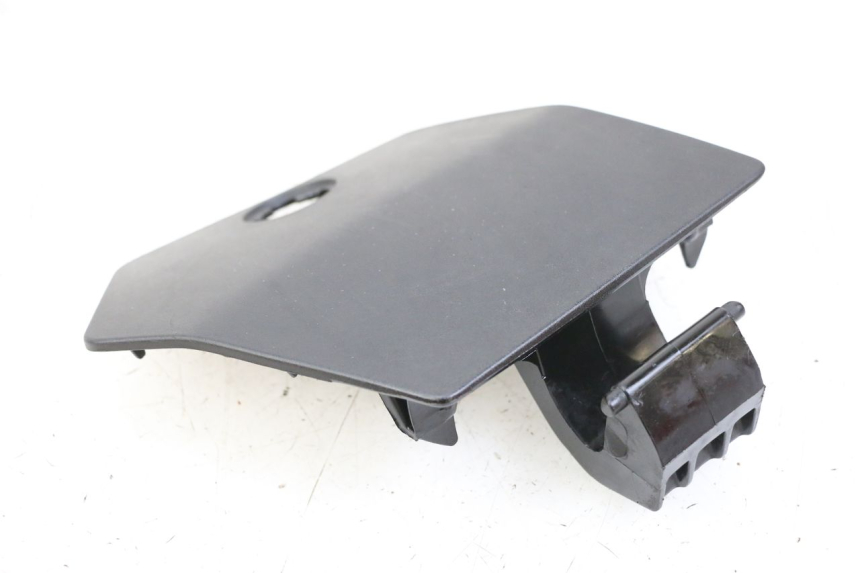 photo de TRAPPE ESSENCE PEUGEOT CITYSTAR 125 (2011 - 2017) - Gros plan technique