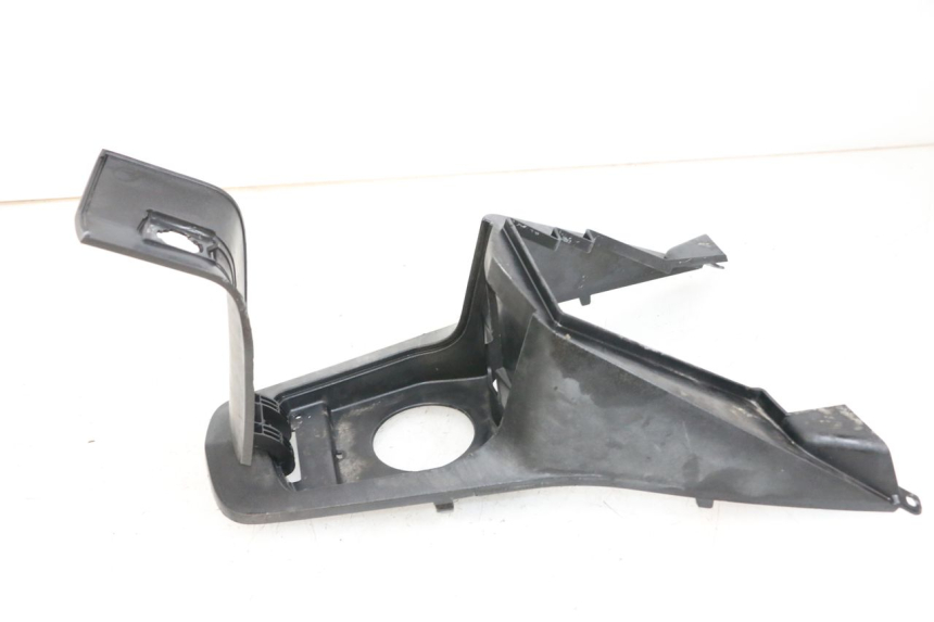 photo de TRAPPE ESSENCE PEUGEOT SATELIS 125 (2010 - 2012) - Détail de la pièce