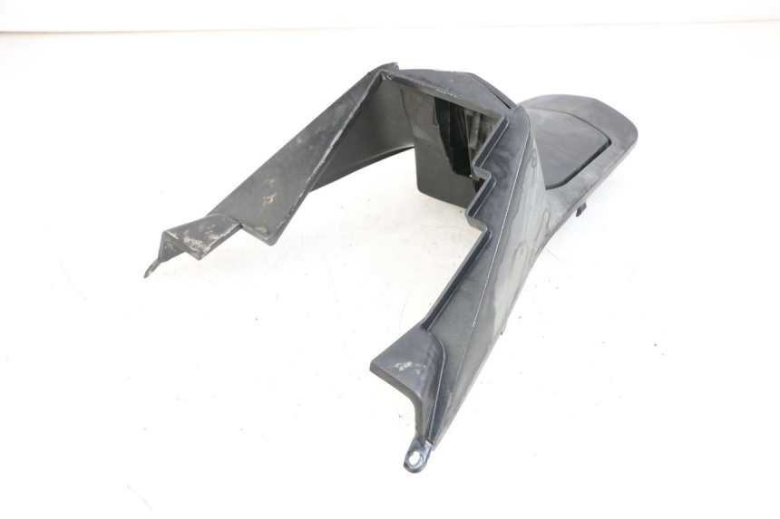 photo de TRAPPE ESSENCE PEUGEOT SATELIS 125 (2010 - 2012) - Autre angle de vue