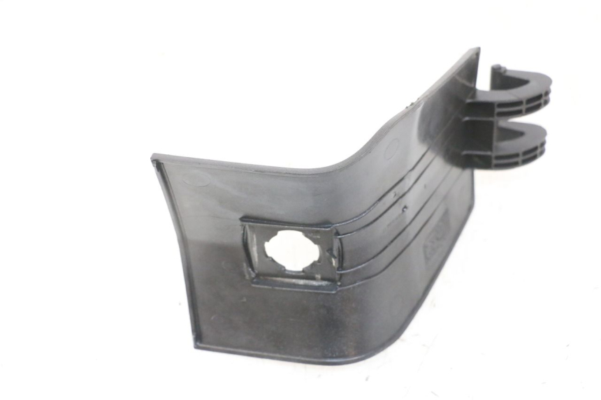 photo de TRAPPE ESSENCE PEUGEOT SATELIS 125 (2013 - 2018) - Détail de la pièce