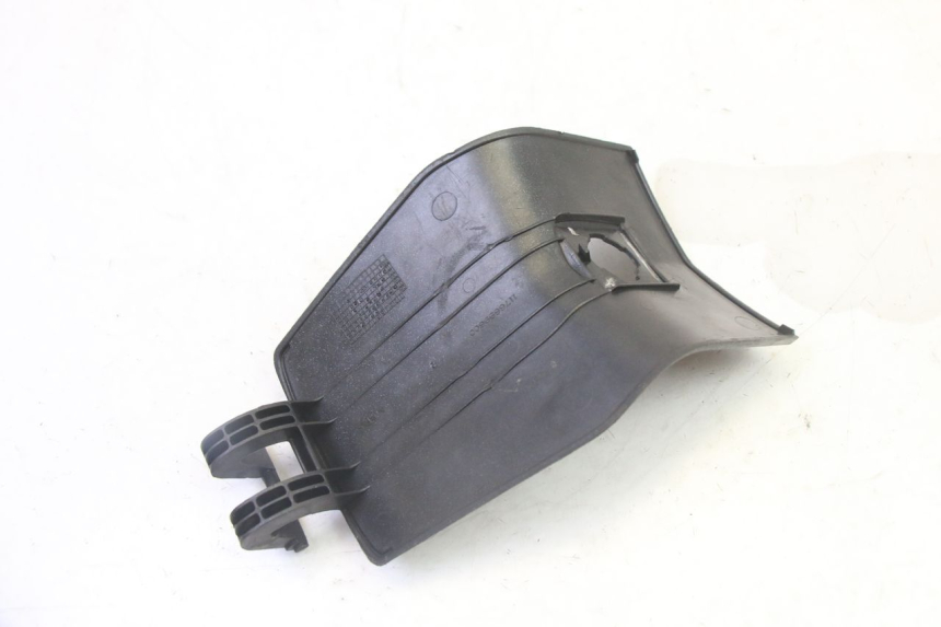 photo de TRAPPE ESSENCE PEUGEOT SATELIS 125 (2013 - 2018) - Vue d’ensemble