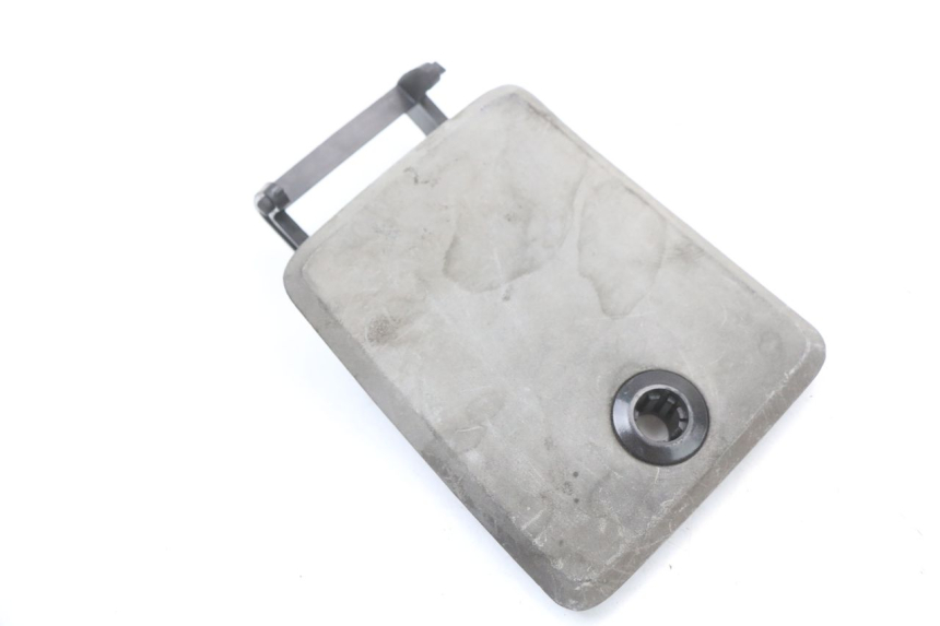 photo de TRAPPE ESSENCE SUZUKI UH BURGMAN 125 (2002 - 2006) - Détail de la pièce