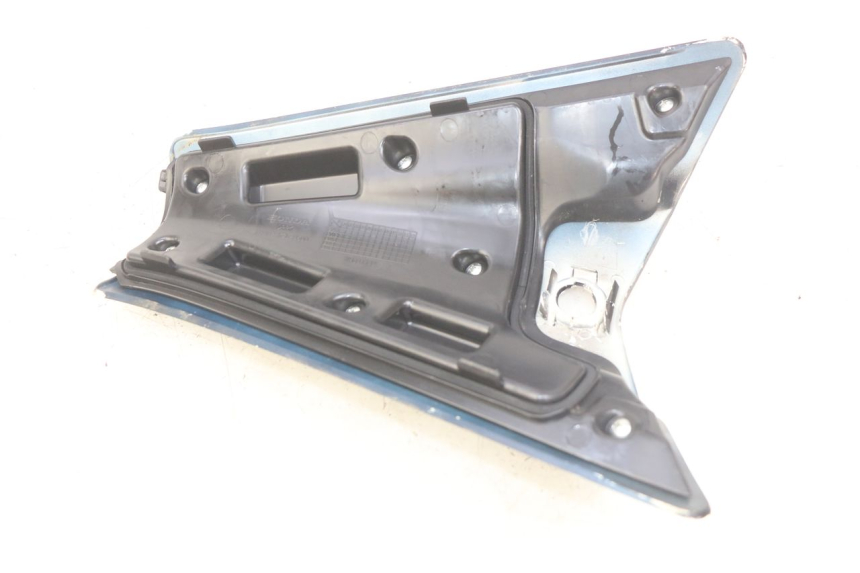 photo de TRAPPE ESSENCE HONDA VISION NSC R 50 (2013 - 2015) - Points de fixation