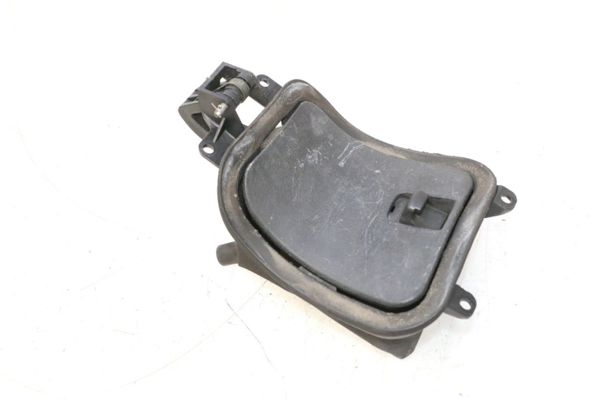 photo de TRAPPE ESSENCE YAMAHA XMAX X-MAX 125 (2006 - 2009) - Gros plan technique