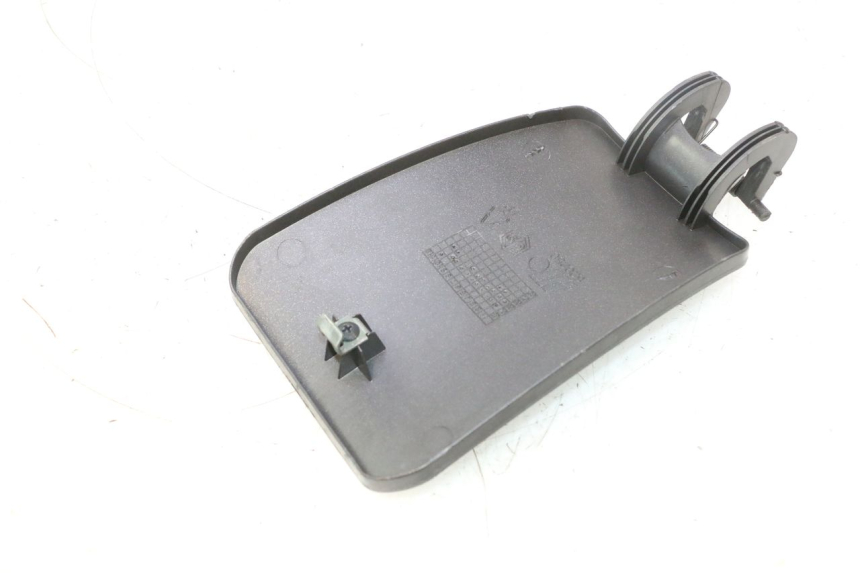 photo de TRAPPE ESSENCE PIAGGIO X8 STREET 125 (2006 - 2007) - Zoom état d’usage