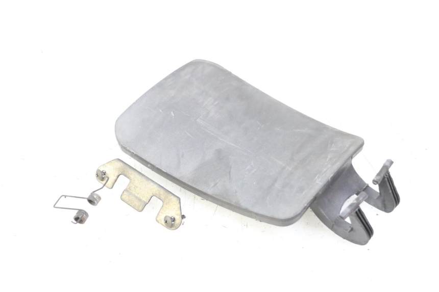 photo de TRAPPE ESSENCE PIAGGIO X8 125 (2004 - 2007) - Zoom état d’usage